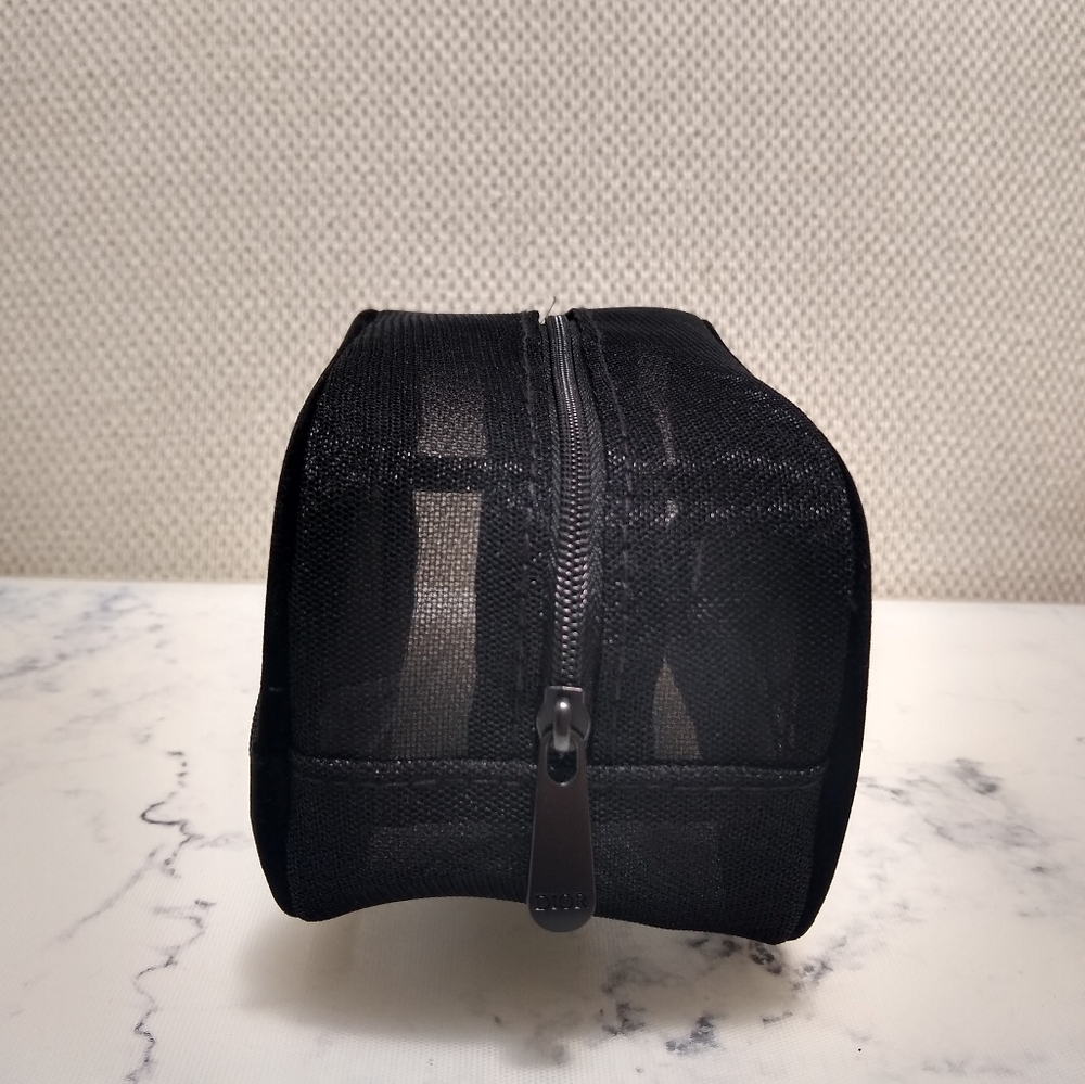 Dior 2025 Black Mesh Cosmetic Makeup Pouch New No Tag - Picture 4 of 10